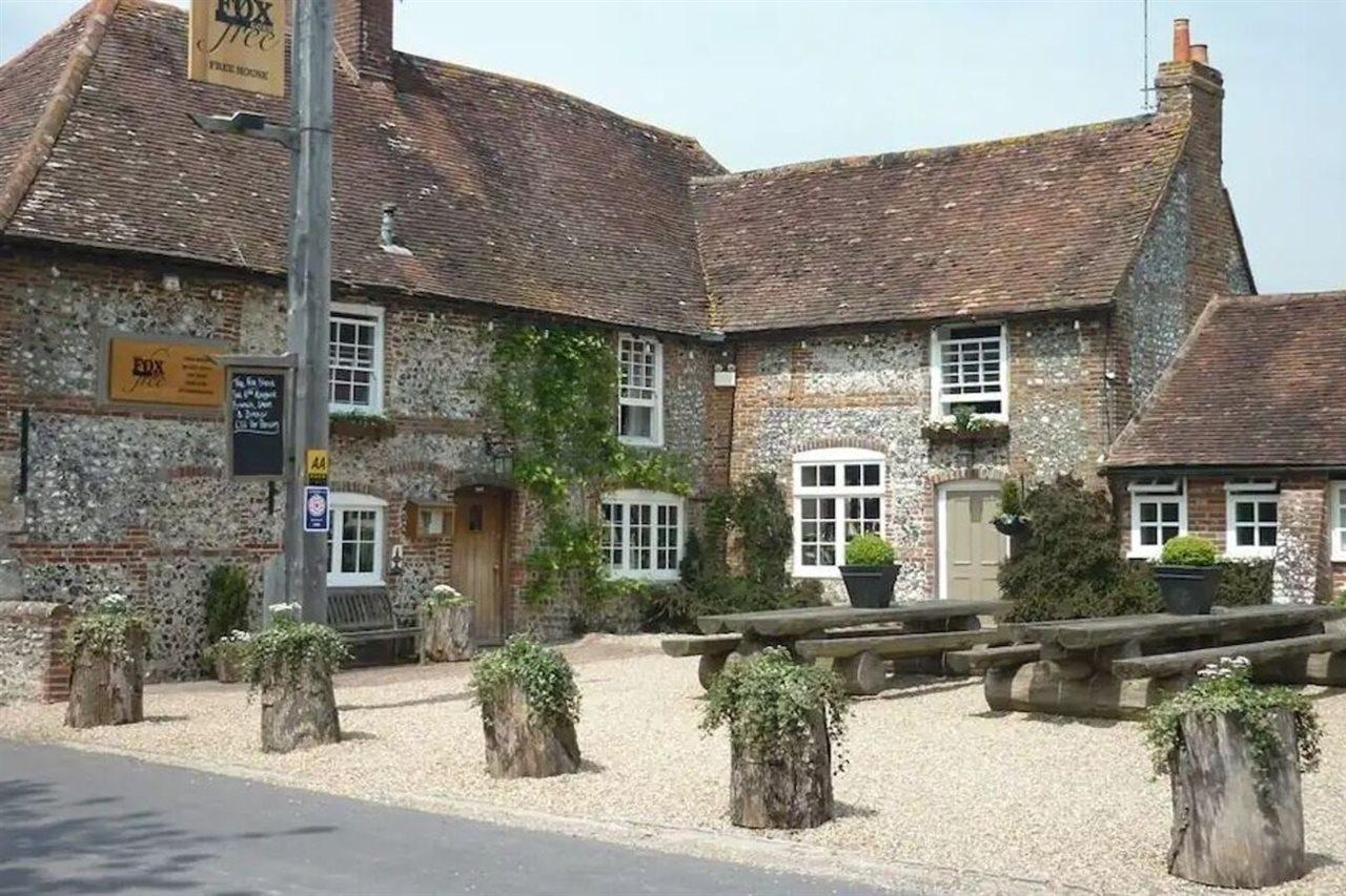 Hotel The Fox Goes Free Chichester Exterior foto