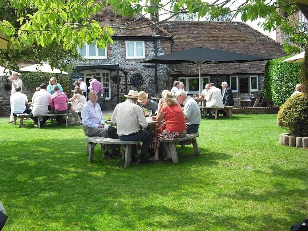 Hotel The Fox Goes Free Chichester Exterior foto