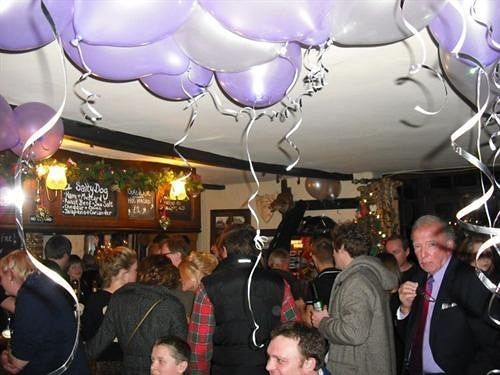 Hotel The Fox Goes Free Chichester Exterior foto
